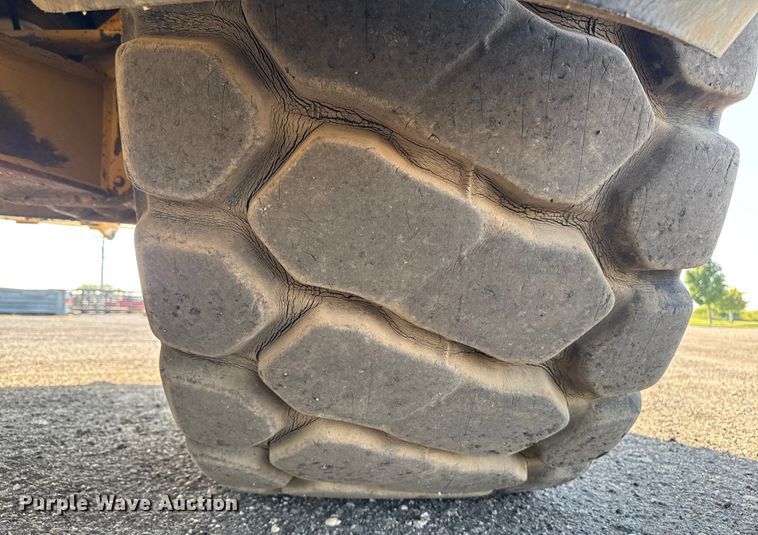 image for item ED1521 2013 Caterpillar 740B articulated haul truck