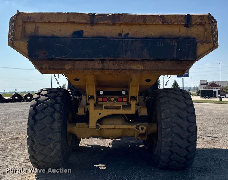 image for item ED1523 2012 Caterpillar 740B articulated haul truck