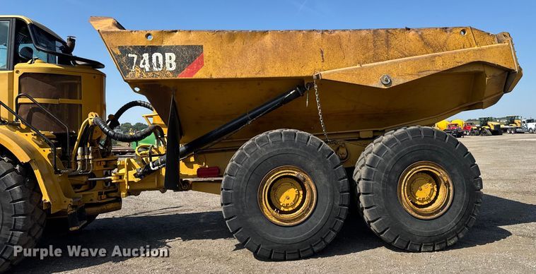 image for item ED1523 2012 Caterpillar 740B articulated haul truck