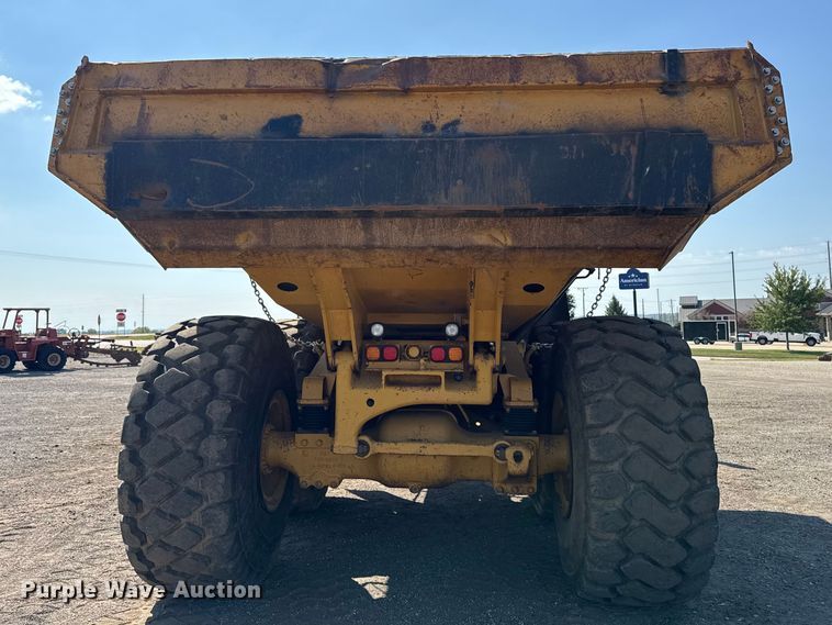 image for item ED1523 2012 Caterpillar 740B articulated haul truck