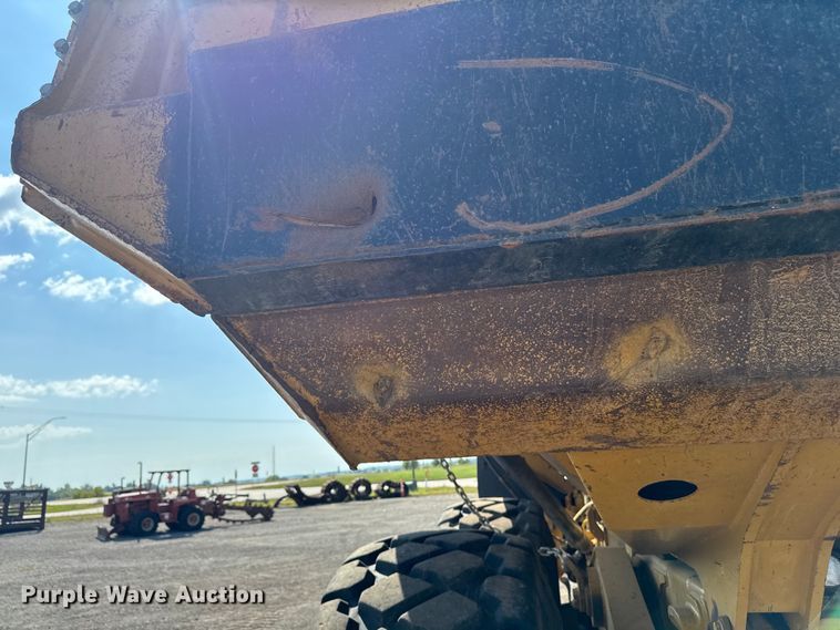 image for item ED1523 2012 Caterpillar 740B articulated haul truck