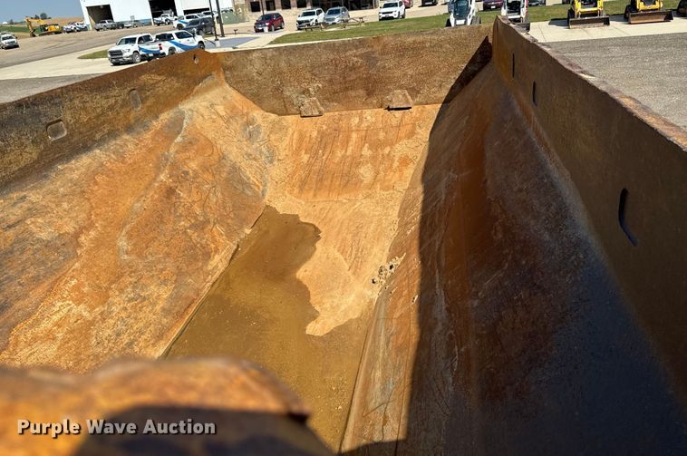 image for item ED1523 2012 Caterpillar 740B articulated haul truck