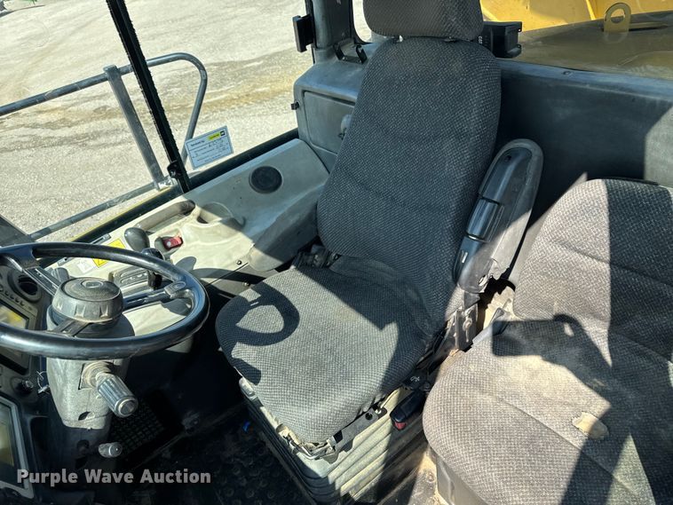 image for item ED1523 2012 Caterpillar 740B articulated haul truck