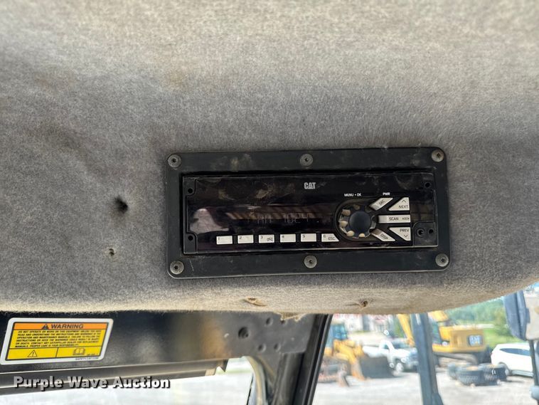 image for item ED1523 2012 Caterpillar 740B articulated haul truck