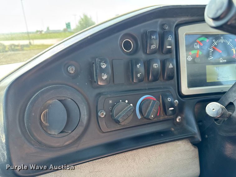 image for item ED1523 2012 Caterpillar 740B articulated haul truck