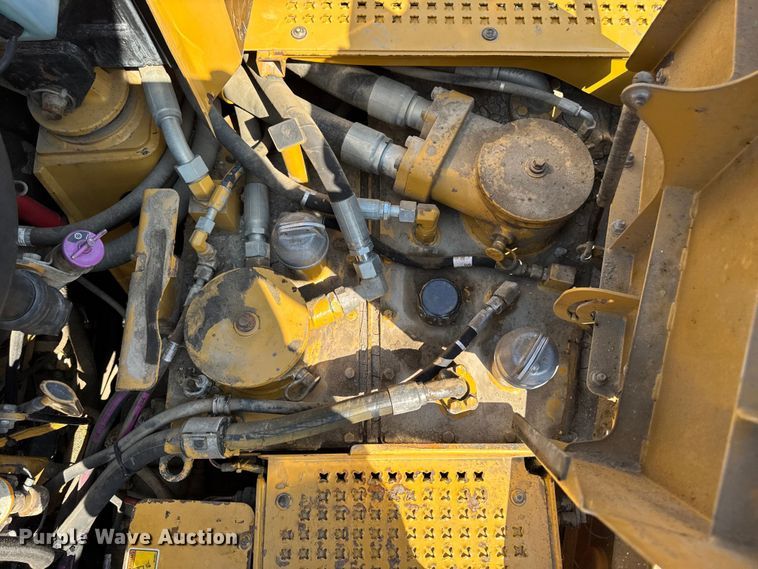 image for item ED1523 2012 Caterpillar 740B articulated haul truck