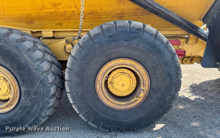 image for item ED1523 2012 Caterpillar 740B articulated haul truck