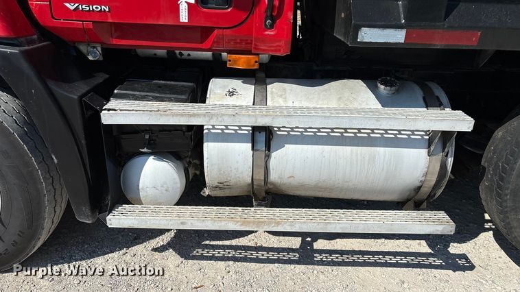 image for item ED2243 2003 Mack Vision Dump Truck