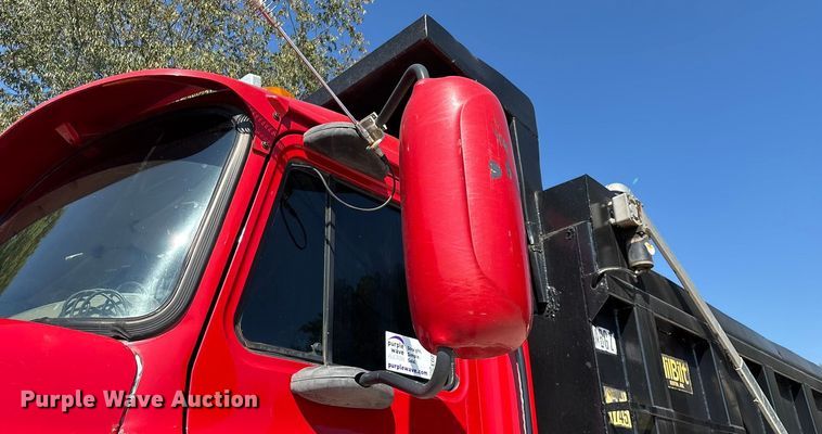 image for item ED2243 2003 Mack Vision Dump Truck