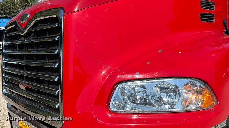 image for item ED2243 2003 Mack Vision Dump Truck