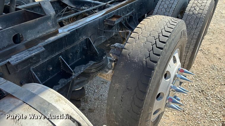 image for item ED2243 2003 Mack Vision Dump Truck