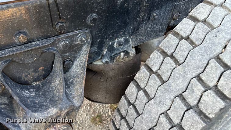 image for item ED2243 2003 Mack Vision Dump Truck