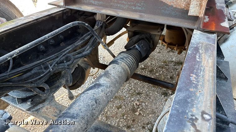 image for item ED2243 2003 Mack Vision Dump Truck