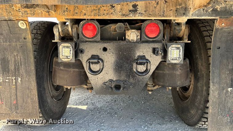 image for item ED2243 2003 Mack Vision Dump Truck