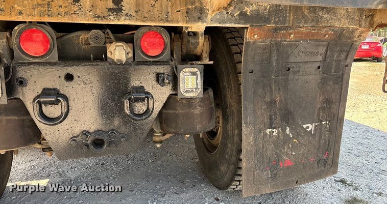 image for item ED2243 2003 Mack Vision Dump Truck