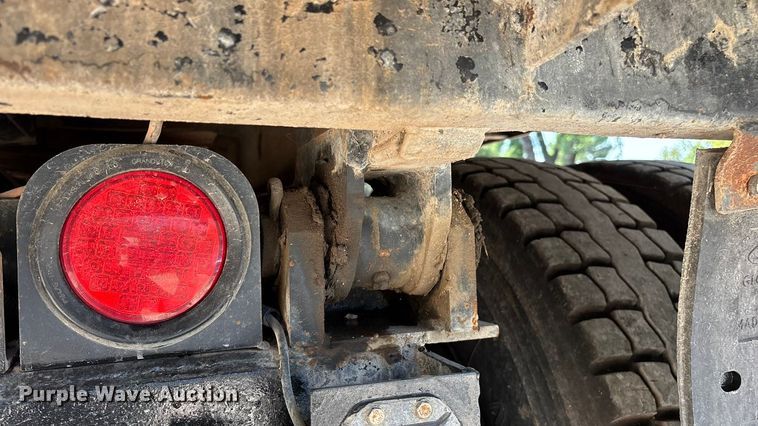 image for item ED2243 2003 Mack Vision Dump Truck