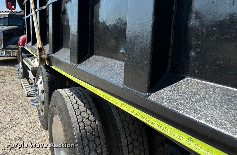 image for item ED2243 2003 Mack Vision Dump Truck