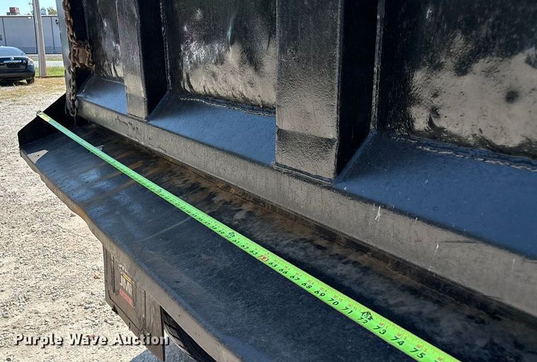 image for item ED2243 2003 Mack Vision Dump Truck