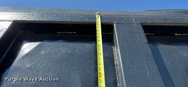 image for item ED2243 2003 Mack Vision Dump Truck