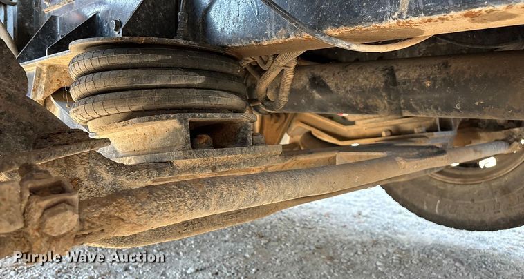 image for item ED2243 2003 Mack Vision Dump Truck