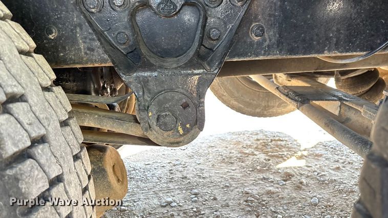 image for item ED2243 2003 Mack Vision Dump Truck