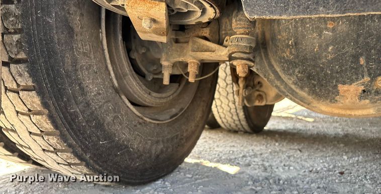 image for item ED2243 2003 Mack Vision Dump Truck