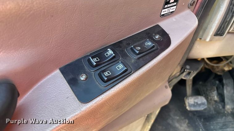 image for item ED2243 2003 Mack Vision Dump Truck