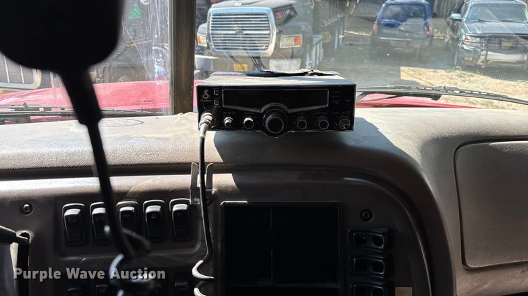 image for item ED2243 2003 Mack Vision Dump Truck