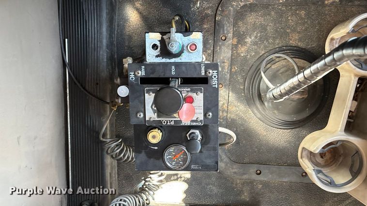 image for item ED2243 2003 Mack Vision Dump Truck