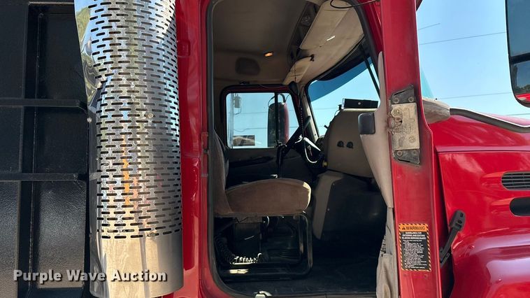 image for item ED2243 2003 Mack Vision Dump Truck