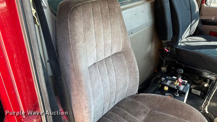 image for item ED2243 2003 Mack Vision Dump Truck