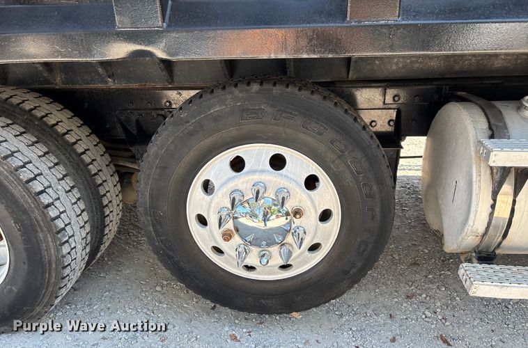 image for item ED2243 2003 Mack Vision Dump Truck