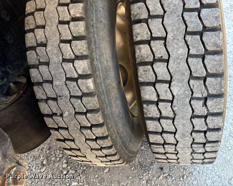 image for item ED2243 2003 Mack Vision Dump Truck