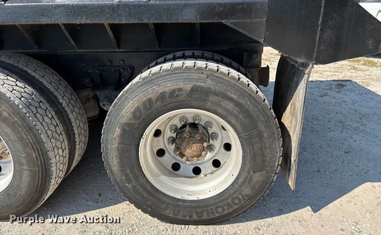 image for item ED2243 2003 Mack Vision Dump Truck