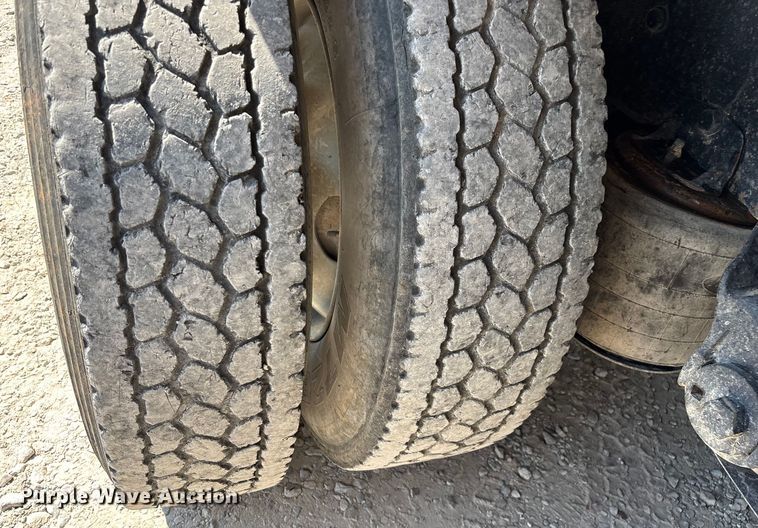 image for item ED2243 2003 Mack Vision Dump Truck