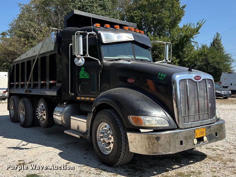 image for item ED2244 2007 Peterbilt 386 dump truck