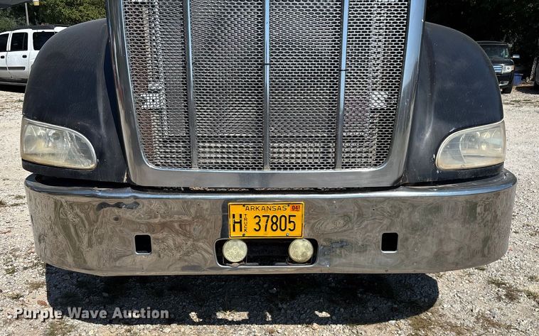 image for item ED2244 2007 Peterbilt 386 dump truck