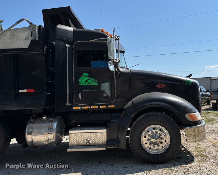 image for item ED2244 2007 Peterbilt 386 dump truck