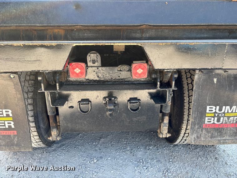 image for item ED2244 2007 Peterbilt 386 dump truck