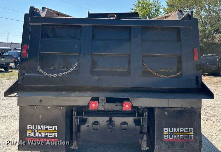 image for item ED2244 2007 Peterbilt 386 dump truck