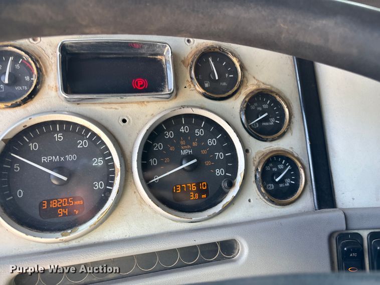 image for item ED2244 2007 Peterbilt 386 dump truck