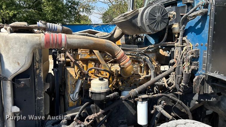 image for item ED2244 2007 Peterbilt 386 dump truck