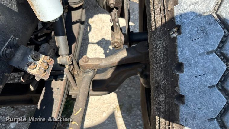 image for item ED2244 2007 Peterbilt 386 dump truck