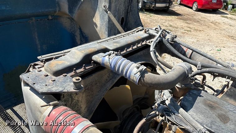 image for item ED2244 2007 Peterbilt 386 dump truck