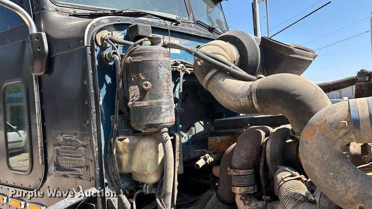 image for item ED2244 2007 Peterbilt 386 dump truck