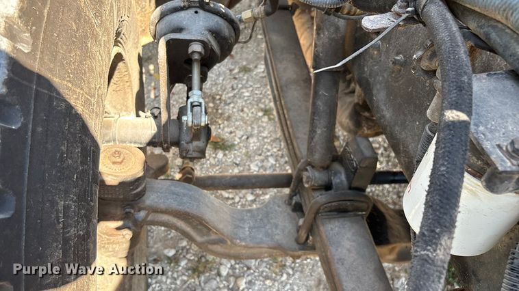 image for item ED2244 2007 Peterbilt 386 dump truck