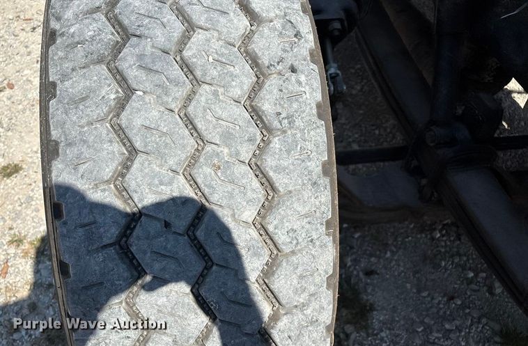 image for item ED2244 2007 Peterbilt 386 dump truck