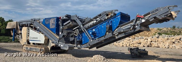 image for item ED2246 2021 Kleemann MOBIREX MR 130 Zi EVO2 losed circuit mobile impact crusher