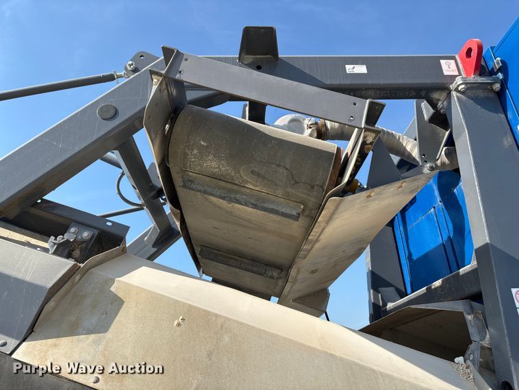 image for item ED2246 2021 Kleemann MOBIREX MR 130 Zi EVO2 losed circuit mobile impact crusher