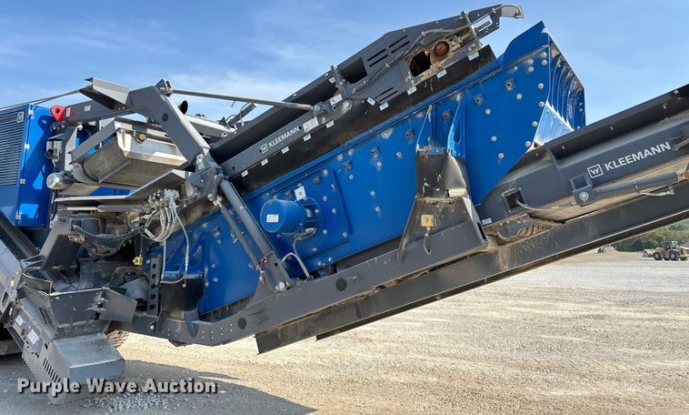 image for item ED2246 2021 Kleemann MOBIREX MR 130 Zi EVO2 losed circuit mobile impact crusher